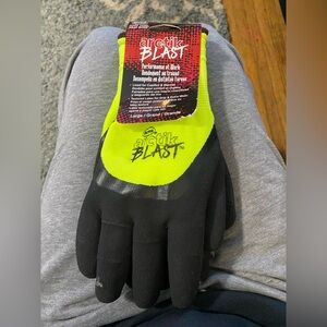 Boss Arctic Blast Black and Yellow Gloves